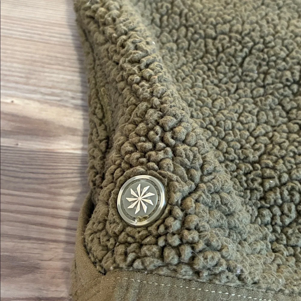 Athleta Girl So Toasty Sherpa Jacket Olive green Girls M (8-10) Full zip Cozy